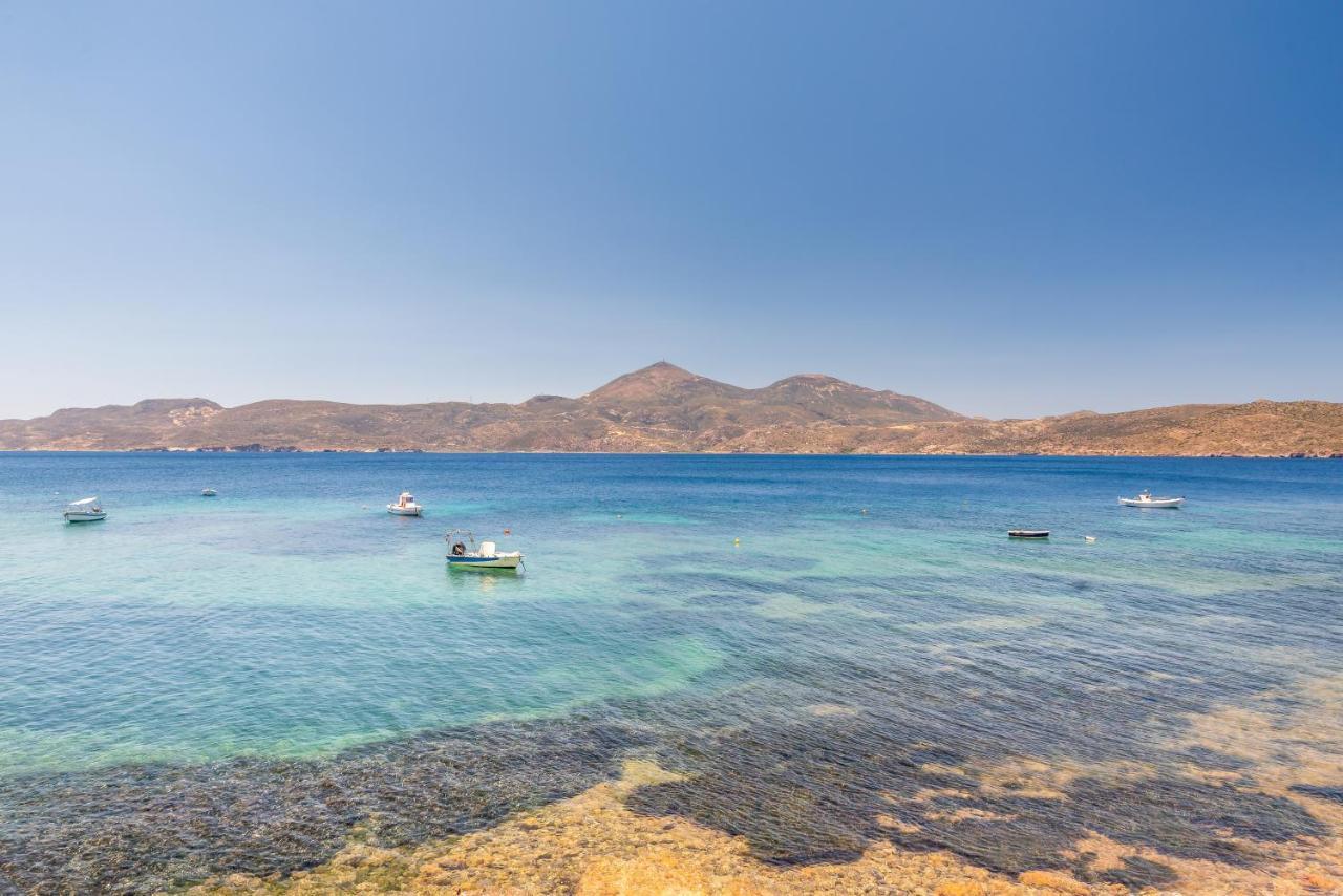 The Colourful Land Milos Klima  Екстериор снимка